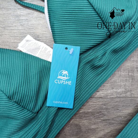 Cupshe V Neck Ribbed One Piece Swimsuit Size M - Picture 4 of 7